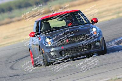 media/Sep-17-2023-Speed Ventures (Sun) [[7e780ba612]]/Green/Session 1 (Grapevine)/